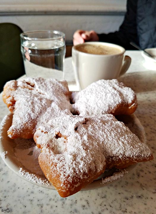 Cafe Du Monde, NOLA - Karyl's Kulinary Krusade Cafe Du Monde, NOLA - Karyl's Kulinary Krusade