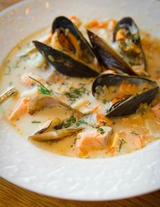 chowder-in-bowl chowder-in-bowl