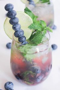 Blueberry-Mojito-Royale-with-Champagne-61