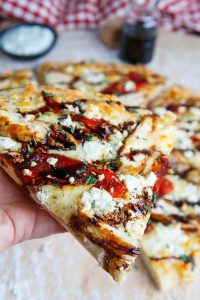Mediterranean-Grilled-Chicken-and-Roasted-Red-Pepper-Pizza-with-Feta-and-Balsamic-Glaze-800-3855