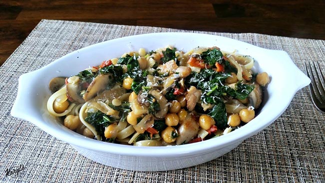 Kale with Chicken & Chickpeas - Karyl's Kulinary Krusade Kale with Chicken & Chickpeas - Karyl's Kulinary Krusade