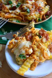 Buffalo-Chicken-Bacon-Cheese-Fries-3 Buffalo-Chicken-Bacon-Cheese-Fries-3