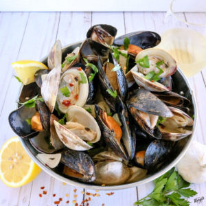 Clams and Mussels in Garlic Butter Wine Sauce - Karyl's Kulinary Krusade